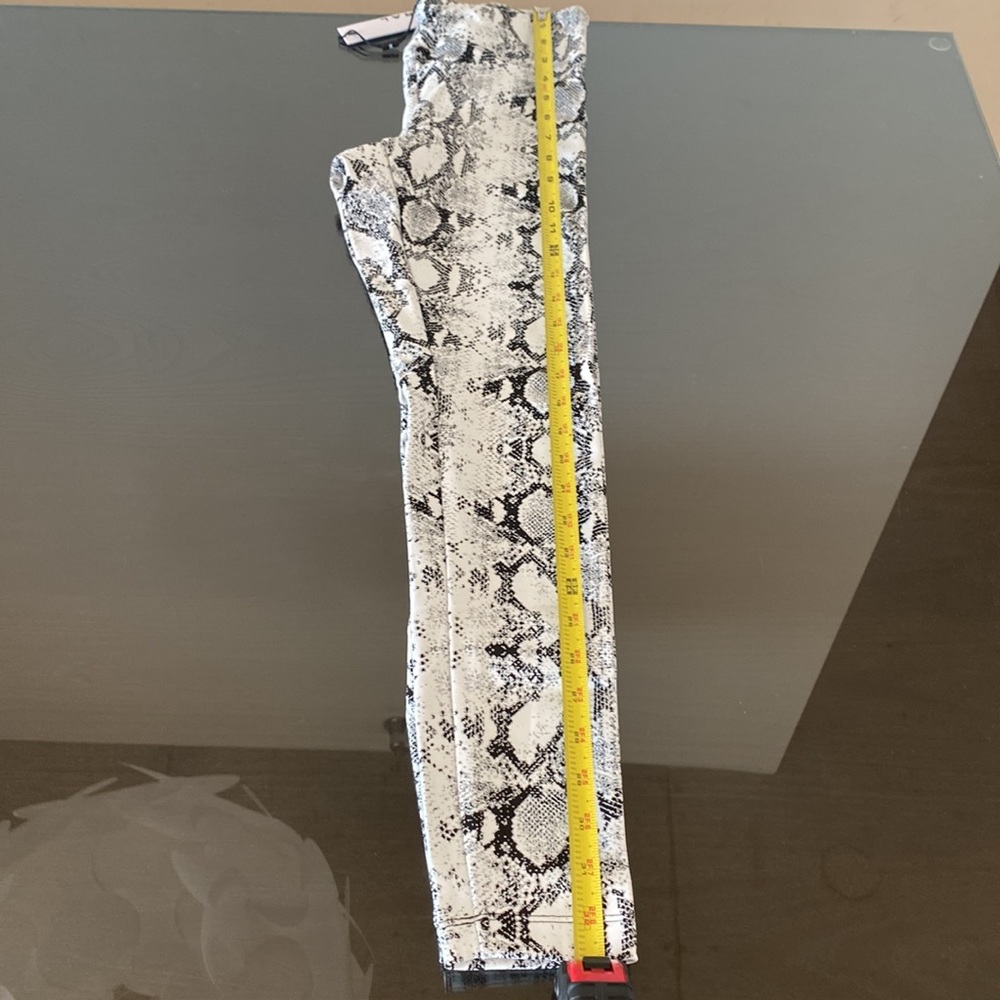 Koral Drive Python High Rise Legging - Picture 9 of 14